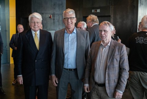 Ólafur Ragnar Grímsson, Finnbjörn A. Hermannsson og Þórólfur Gíslason í samfagnaði eftir málþingið.